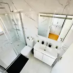 Apartman The Sarmento House - No 2d - Historical Two-bedroom *